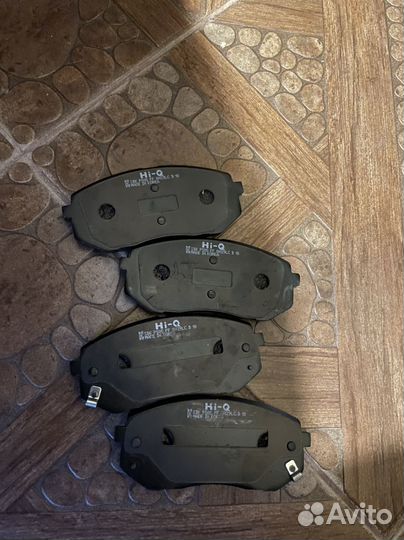Тормозные колодки Hi-Q (ix35)