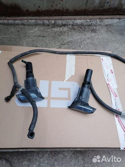 Продаю омыватель фар volkswagen Golf 6