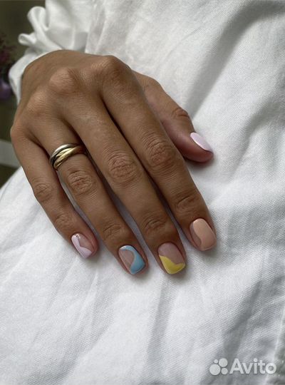 Маникюр/педикюр/наращивание ногтей