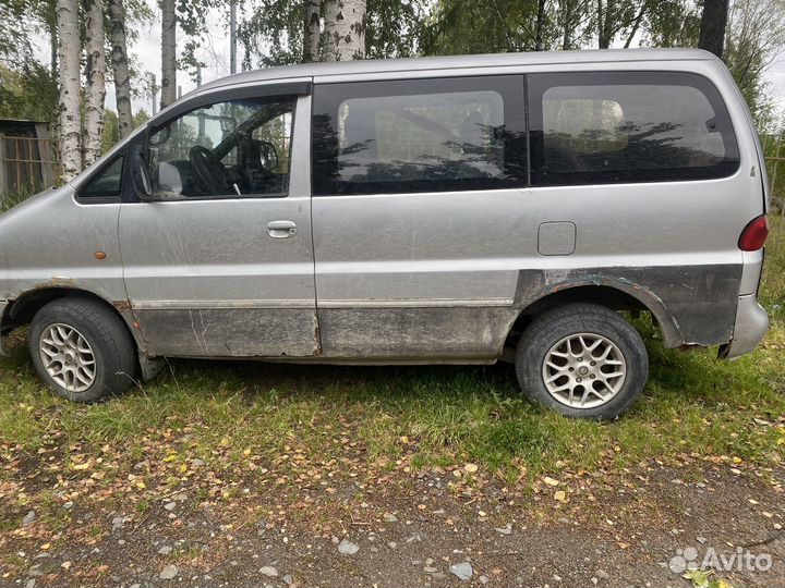 Продам Hyundai Starex