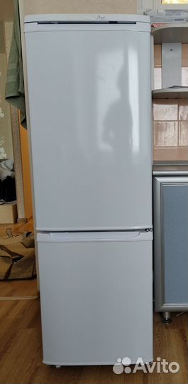 Холодильник двухкамерный Бирюса