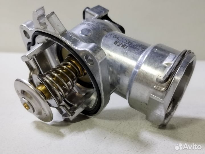 Термостат A6422002215 mercedes-benz