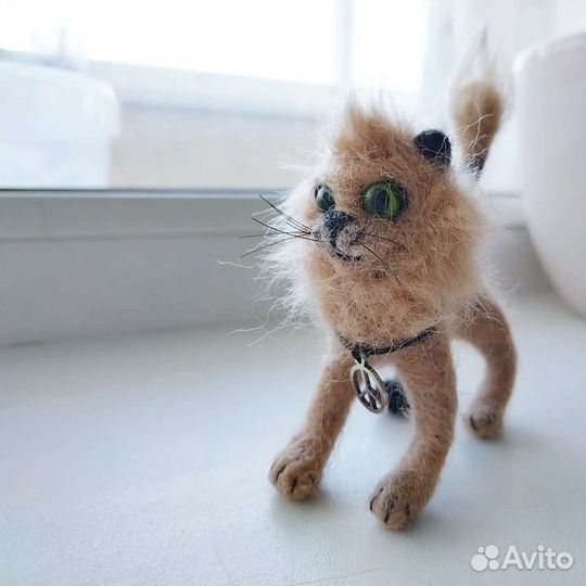 Игрушка Львёнок из шерсти, ручная работа