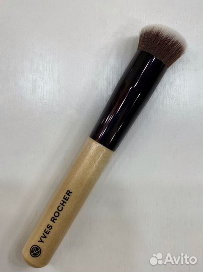 Кисть для макияжа Yves Rocher