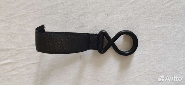 Крючок на коляску для пакетов