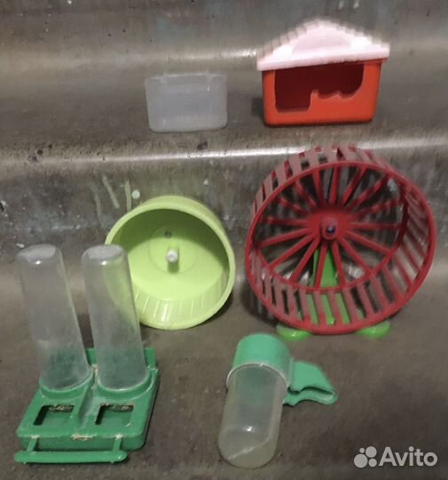 Клетки разные, б/у - в отличном состоянии