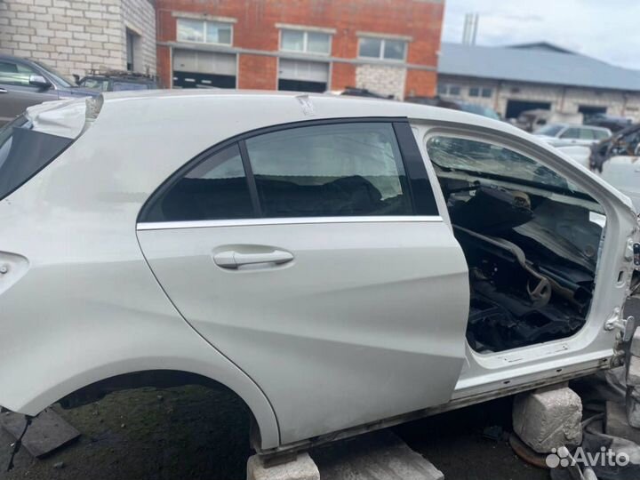 Кузов в сборе Mercedes-Benz A-класс 2015 W176 270.910