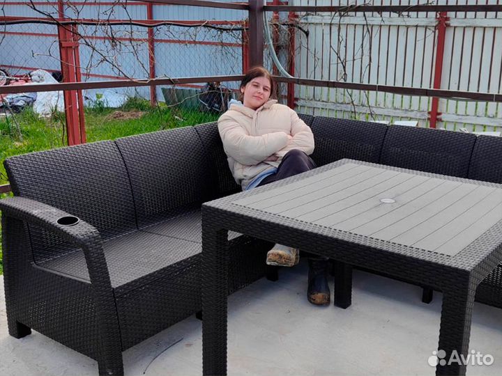 Мебель из ротанга - диван угловой