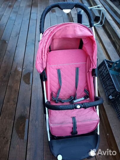 Прогулочная коляска