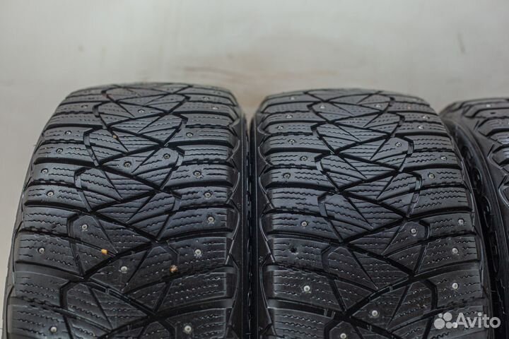 Goodyear Ultragrip 600 215/55 R17 98T