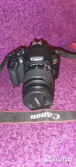 Зеркальный фотоаппарат Canon EOS T6