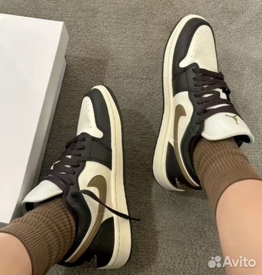 Nike Air Jordan 1 Low Shadow Brown