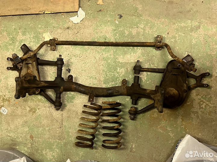 Балка подмоторная Niva 2121 в сборе