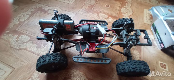 Машина на пульте Ремо хобби