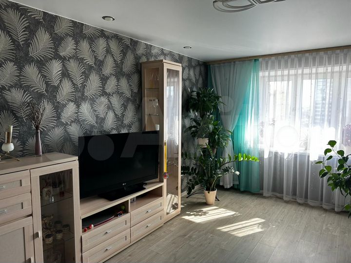 2-к. квартира, 71,1 м², 5/10 эт.