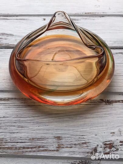 Пепельница цветное стекло