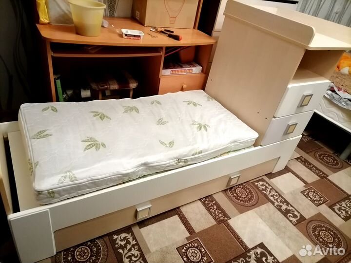 Детская кроватка транформер с маятником