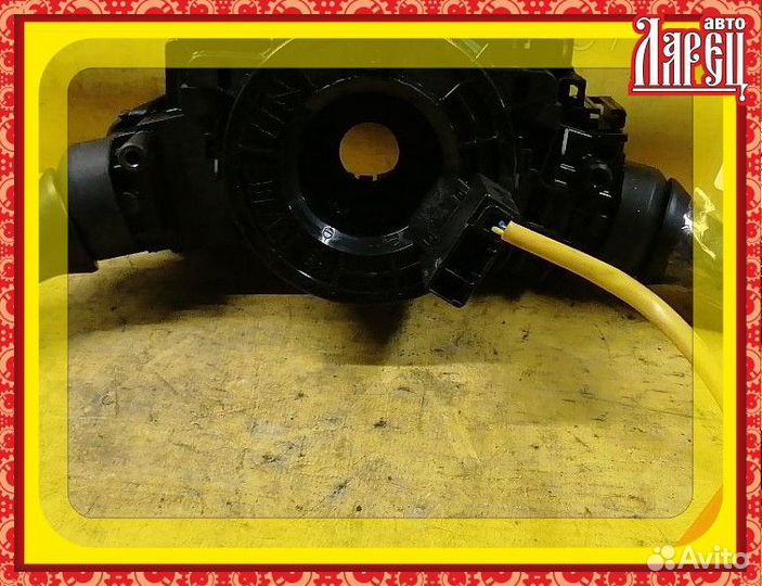 Переключатель поворотов Toyota Mark x zio