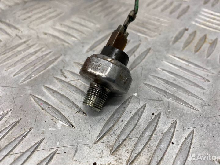 Б/У Датчик давления масла (Двигателя) Subaru