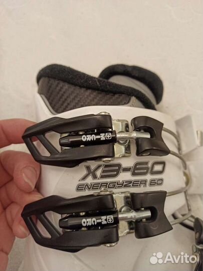 Горнолыжные боты Atomic 23-23,5 Salomon 19.0 шлем