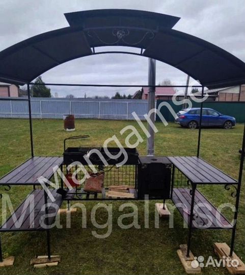 Мангал с крышей