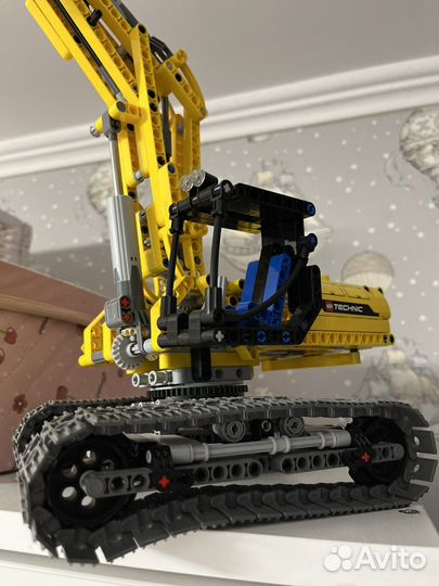 Lego Technic Экскаватор