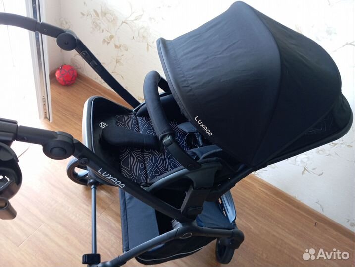 Коляска 3 в 1 с автолюлькой