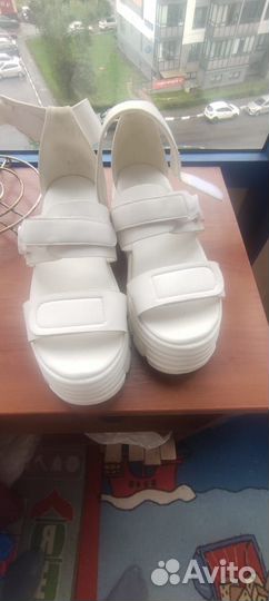 Босоножки женские 37 размер