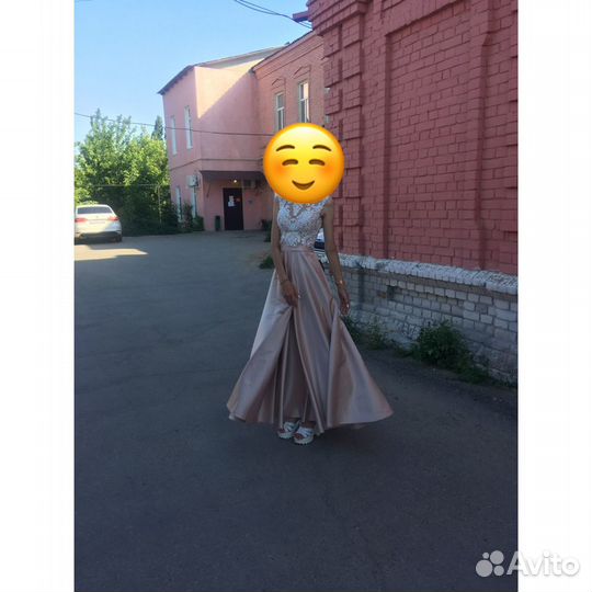 Вечернее платье на выпускной в пол 40-42