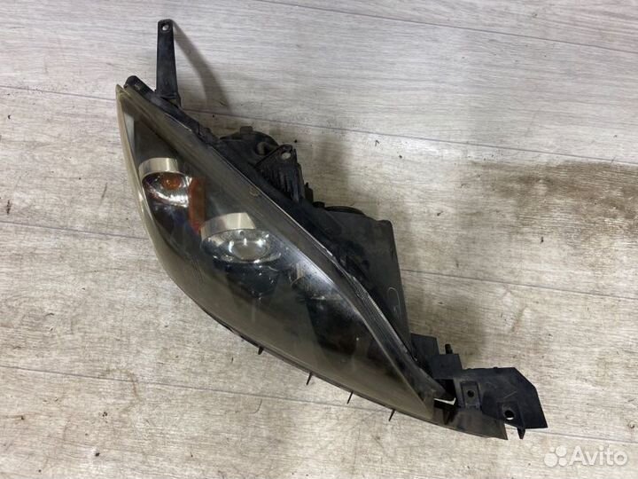 Фара правая Mazda 3 BK 2007