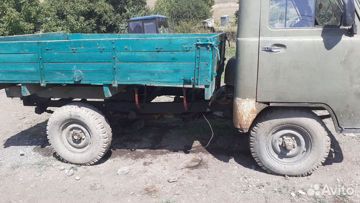 УАЗ 3303 бортовой