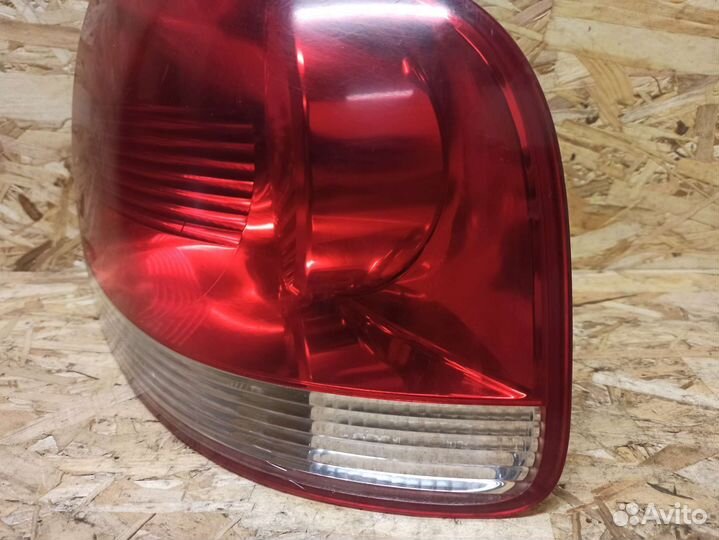 Фонарь задний правый Volkswagen Touareg 7L