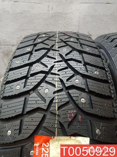 Bridgestone Blizzak Spike-02 225/55 R17 100