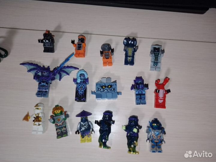 Lego человечки