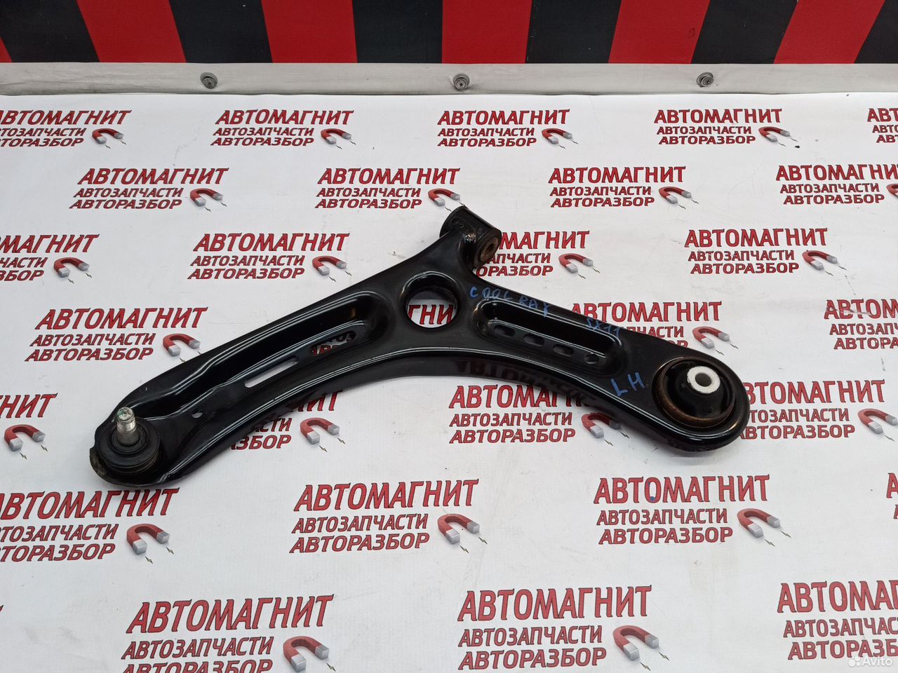 Рычаг передний левый Geely Coolray SX11 рест