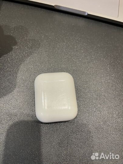 Наушники Apple AirPods