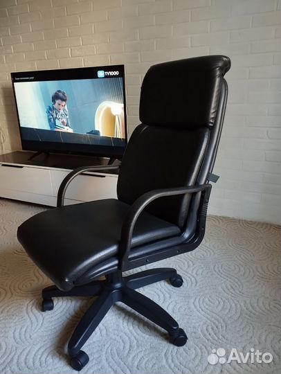 Компьютерное кресло