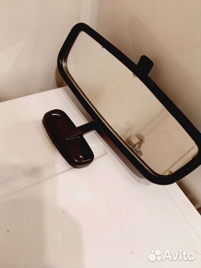 Зеркало заднего вида салонное