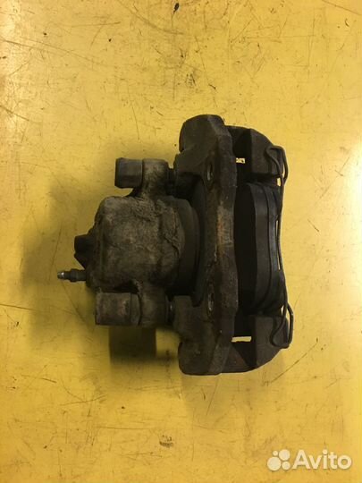 Суппорт передний левый Форд Фокус Ford Focus 2