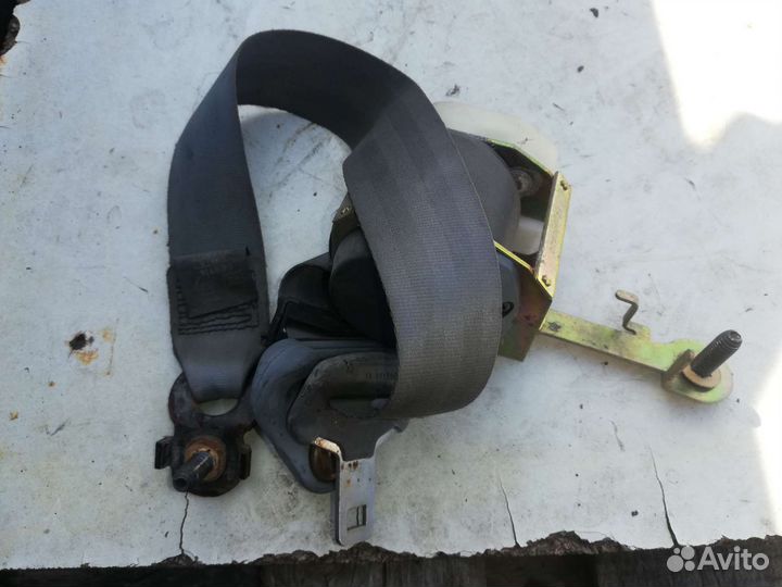 Ремень безопасности Рено Клио 2