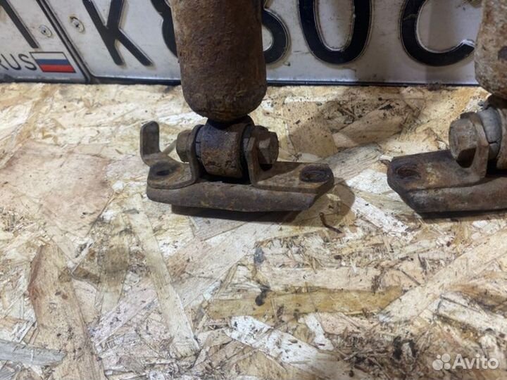 Передние амортизаторы Ваз Нива 2131