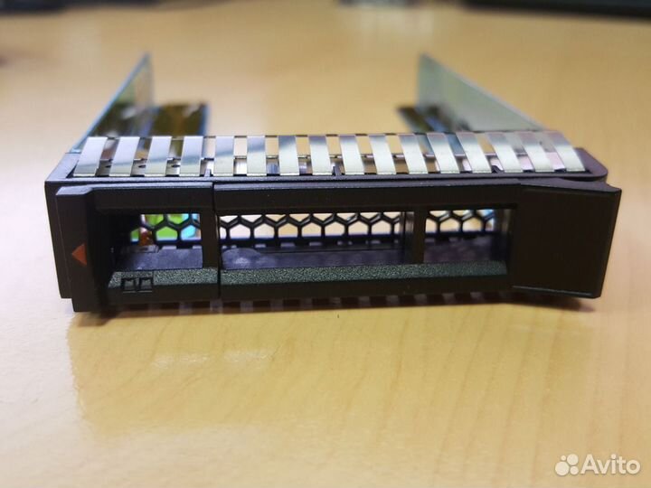 00E7600 Салазки IBM/Lenovo 2.5