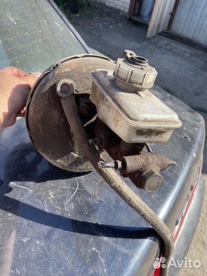 Продам вакуумный усилитель тормозов Ваз 2110