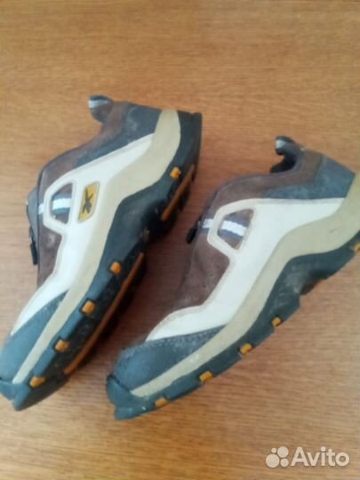 Кроссовки крепкие Reebok