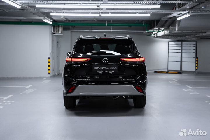 Toyota Highlander 2.0 AT, 2024, 2 км