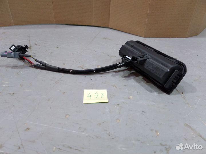 Камера заднего вида с омывателем VAG