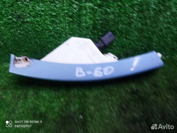 Указатель поворота в бампер правый Volkswagen Pas