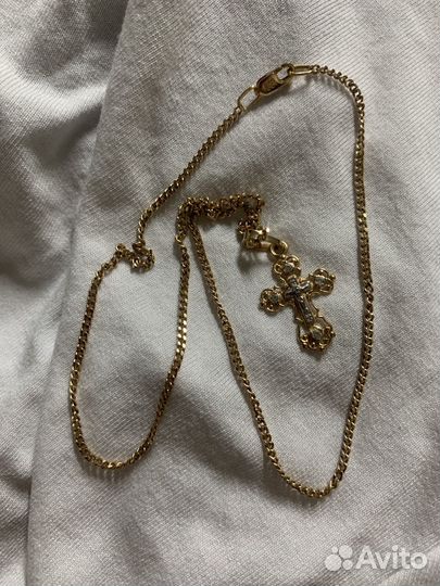 Крест и цепочка