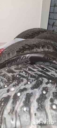 Nokian Tyres Hakkapeliitta 9 225/55 R17