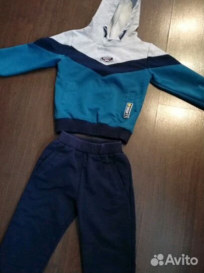 Спортивный костюм